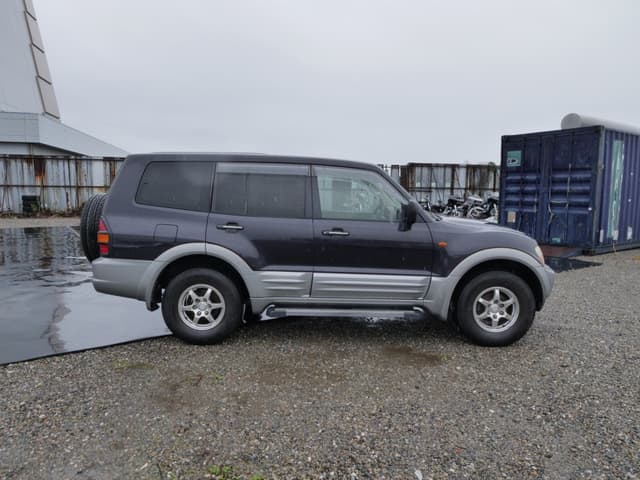 2001 Mitsubishi Pajero JDM car for sale — photo 4 of 25