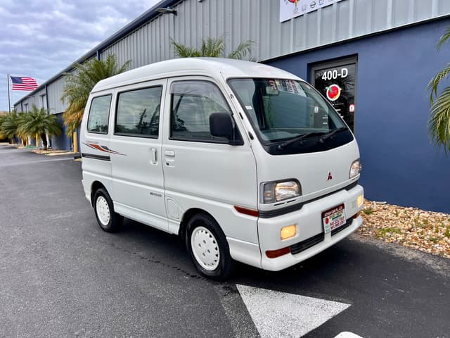 1995 Mitsubishi Bravo Minivan JDM car for sale — photo 3 of 25