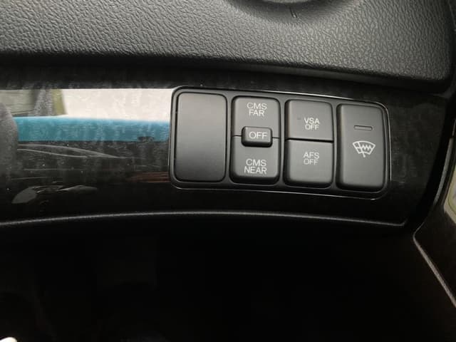 2004 Honda Odyssey JDM car for sale — photo 13 of 22