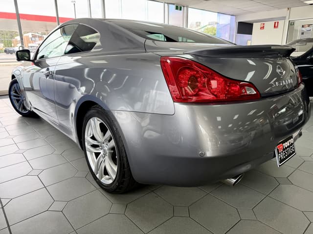 2009 Nissan Skyline JDM car for sale — photo 3 of 5