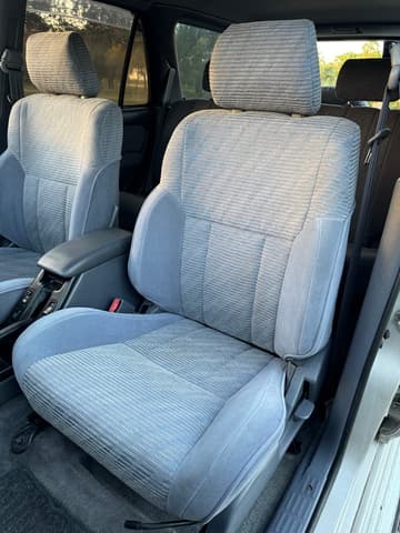 1996 Toyota Hilux Surf JDM car for sale — photo 10 of 25