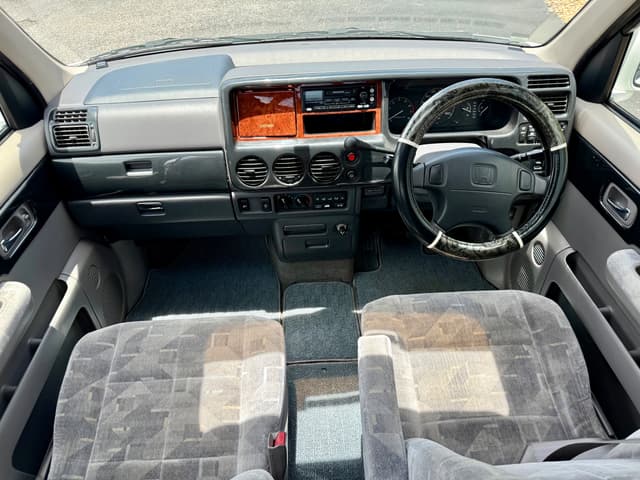 1999 Honda Stepwagon JDM car for sale — photo 15 of 25