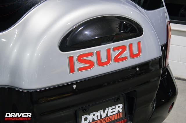 1999 Isuzu JDM car for sale — photo 23 of 25