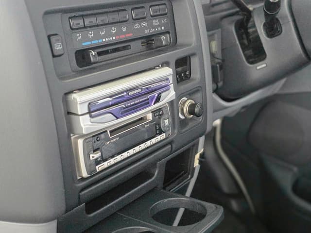 1996 Toyota Granvia JDM car for sale — photo 25 of 25