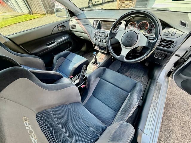 2001 Mitsubishi Lancer Evolution JDM car for sale — photo 8 of 25