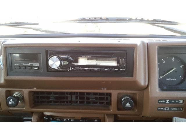 1987 Nissan Safari JDM car for sale — photo 20 of 25