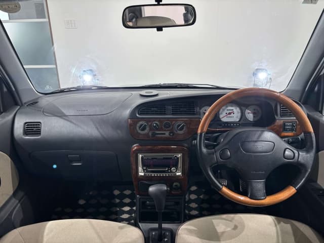 2001 Daihatsu Mira JDM car for sale — photo 10 of 25
