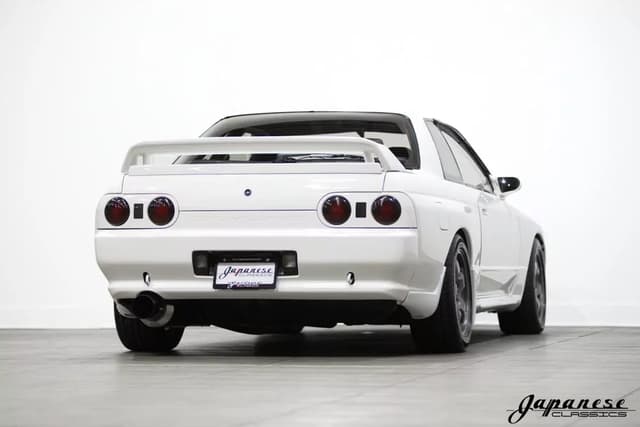 1993 Nissan Skyline JDM car for sale — photo 8 of 25