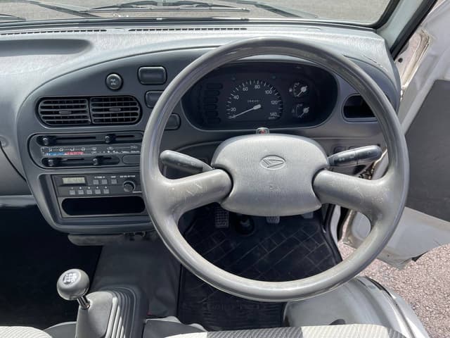 1996 Daihatsu Hijet JDM car for sale — photo 17 of 25