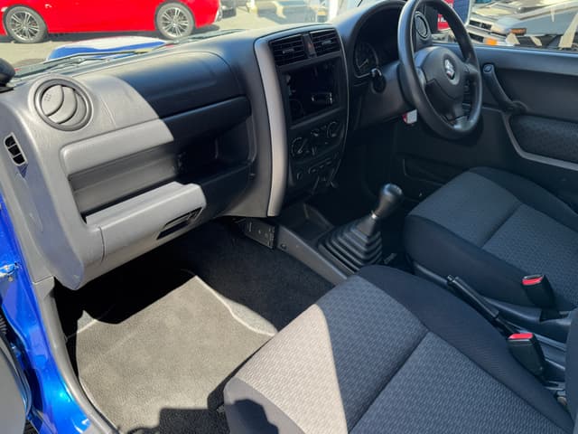 2005 Suzuki Jimny JDM car for sale — photo 25 of 25
