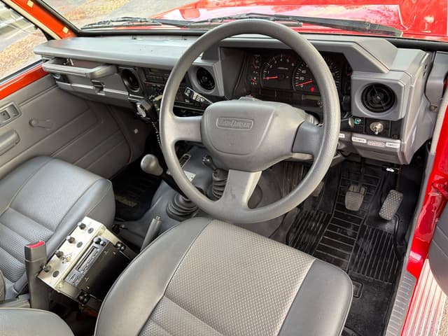 2001 Toyota Land Cruiser JDM car for sale — photo 10 of 18