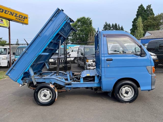 1995 Daihatsu Hijet JDM car for sale — photo 15 of 25
