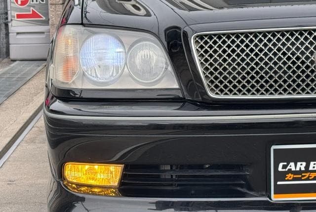 2003 Toyota Crown JDM car for sale — photo 14 of 25