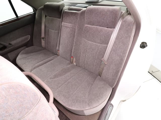 1998 Nissan Cima JDM car for sale — photo 18 of 25