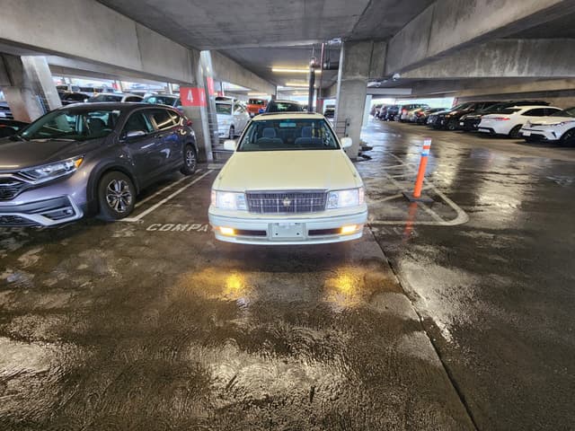 1999 Toyota Crown JDM car for sale — photo 23 of 24
