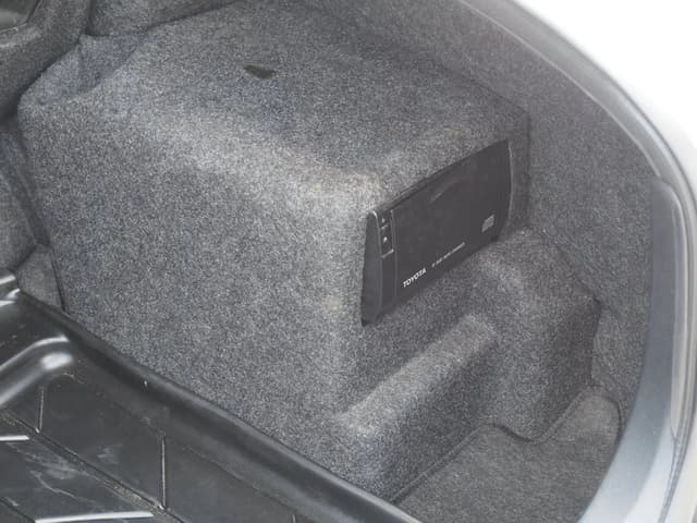1999 Toyota Crown JDM car for sale — photo 17 of 22