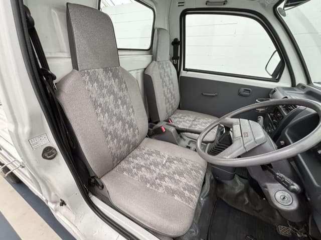 1998 Mitsubishi Minicab JDM car for sale — photo 9 of 24
