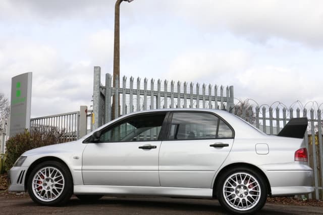 2001 Mitsubishi Lancer Evolution JDM car for sale — photo 19 of 25