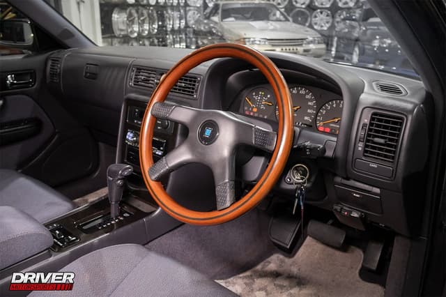 1993 Nissan Cedric JDM car for sale — photo 13 of 25