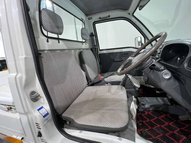 1998 Daihatsu Hijet JDM car for sale — photo 9 of 24