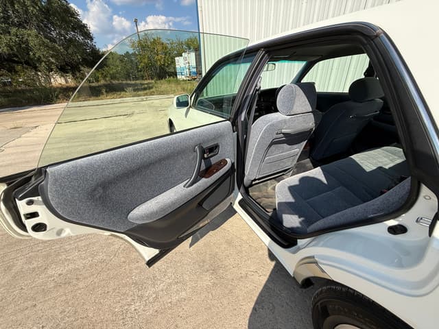 1996 Toyota Crown JDM car for sale — photo 12 of 20
