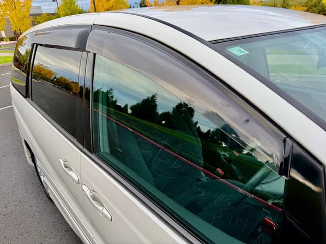 2000 Toyota Estima JDM car for sale — photo 20 of 25