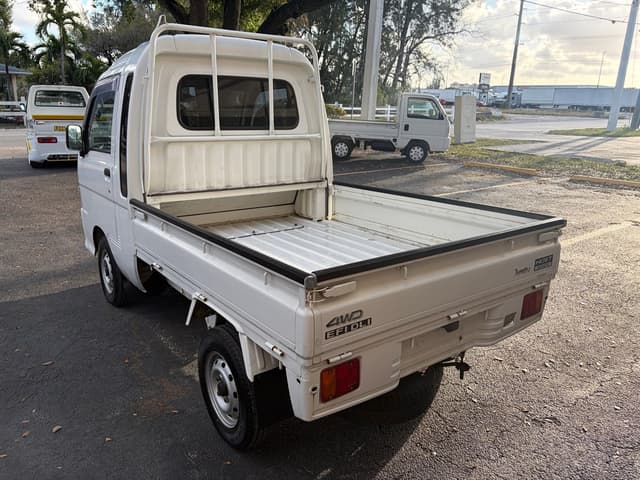 2000 Daihatsu Hijet JDM car for sale — photo 6 of 17
