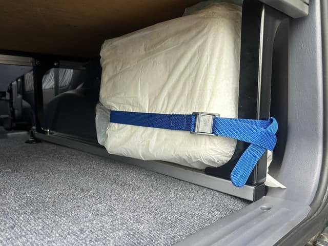 1997 Toyota Land Cruiser Prado JDM car for sale — photo 18 of 21