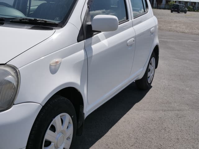 2000 Toyota Vitz JDM car for sale — photo 9 of 25