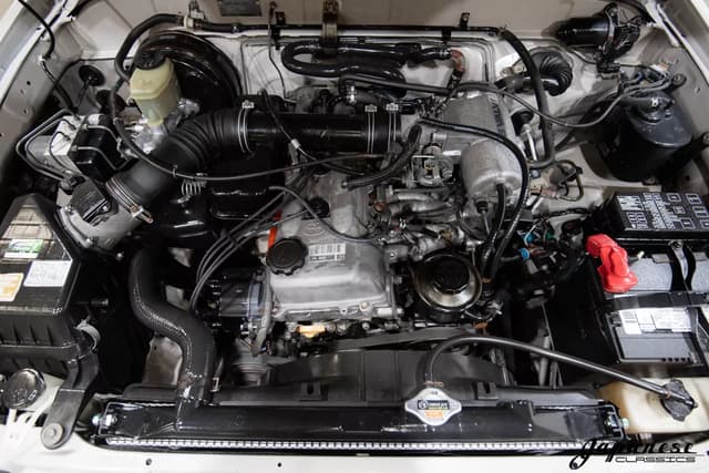 1996 Toyota Hilux Surf JDM car for sale — photo 25 of 25