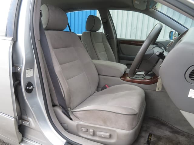 1998 Toyota Aristo JDM car for sale — photo 12 of 25