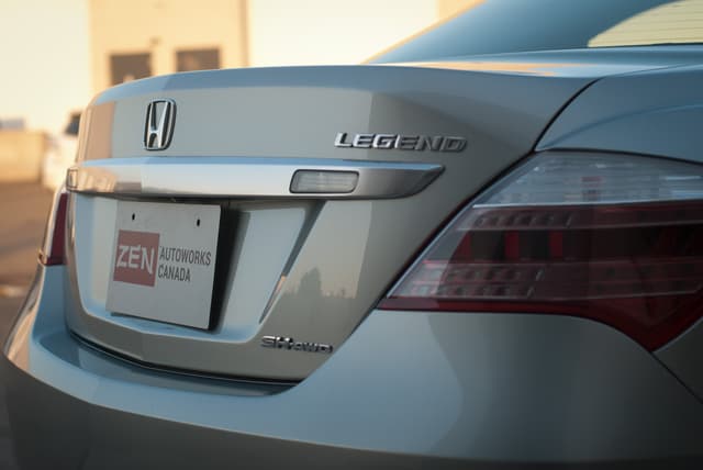 2008 Honda Legend JDM car for sale — photo 8 of 25