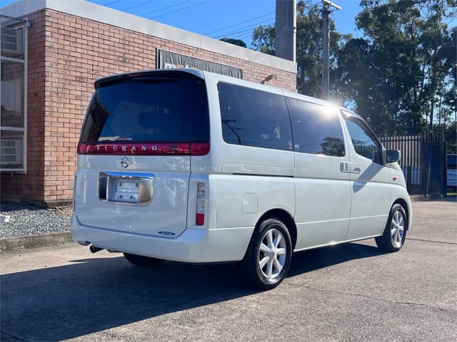2003 Nissan Elgrand JDM car for sale — photo 6 of 16
