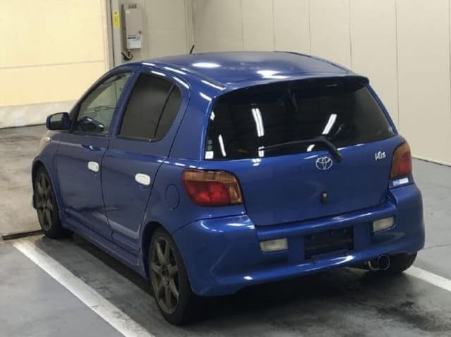 2001 Toyota Vitz JDM car for sale — photo 4 of 6