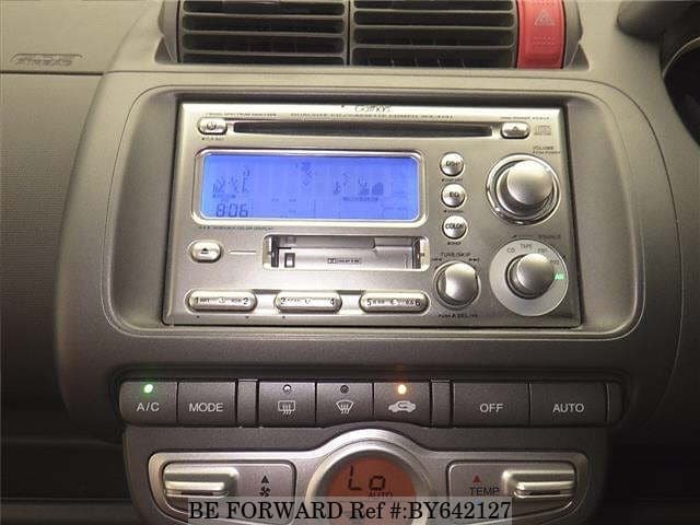 2006 Honda Fit JDM car for sale — photo 6 of 7