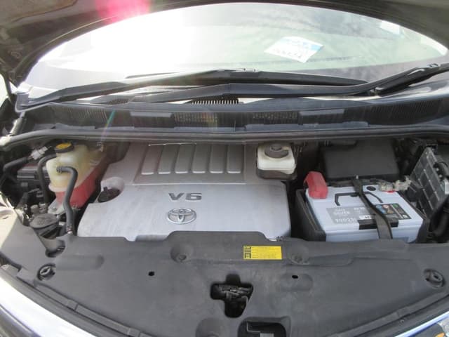 2012 Toyota Estima JDM car for sale — photo 22 of 25