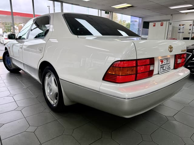 1998 Toyota Celsior JDM car for sale — photo 3 of 6