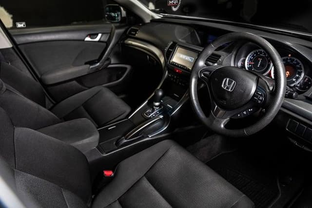 2012 Honda Accord JDM car for sale — photo 16 of 17