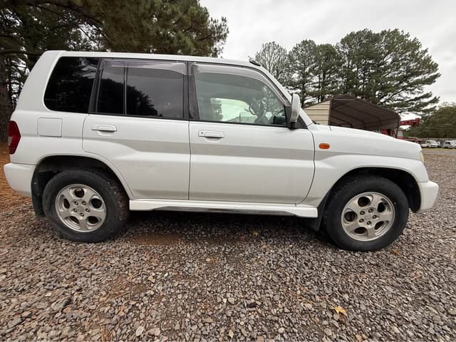 2000 Mitsubishi Pajero JDM car for sale — photo 4 of 10