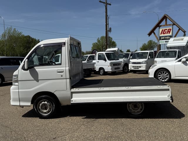 2008 Daihatsu Hijet JDM car for sale — photo 3 of 10