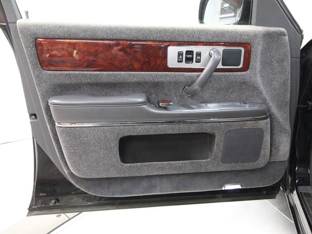 1997 Toyota Century JDM car for sale — photo 21 of 25