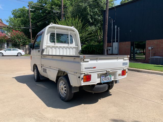 1997 Daihatsu Hijet JDM car for sale — photo 4 of 11