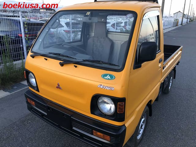 1993 Mitsubishi Minicab JDM car for sale — photo 2 of 22