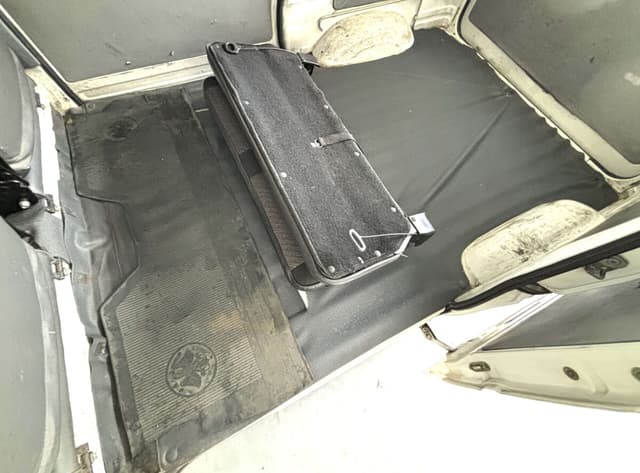 1993 Daihatsu Hijet JDM car for sale — photo 15 of 25