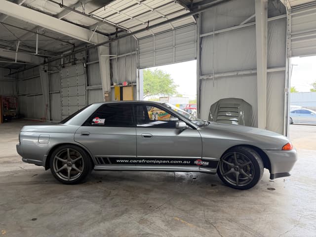1989 Nissan Skyline JDM car for sale — photo 8 of 13