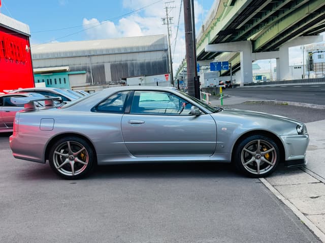 2002 Nissan Skyline JDM car for sale — photo 16 of 25
