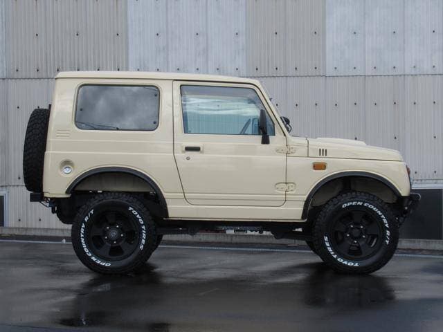 1997 Suzuki Jimny JDM car for sale — photo 2 of 19