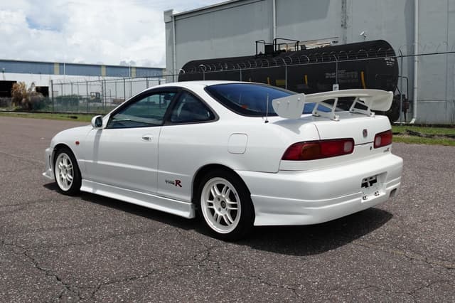 1997 Honda Integra JDM car for sale — photo 9 of 18