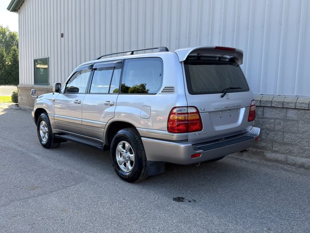 2000 Toyota Land Cruiser JDM car for sale — photo 2 of 18