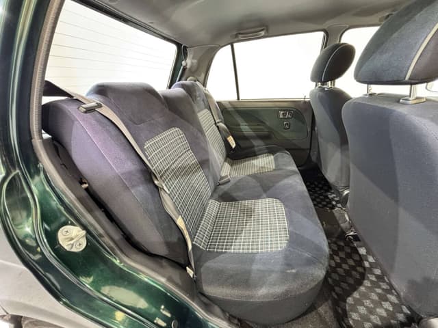 2001 Daihatsu Mira JDM car for sale — photo 10 of 25